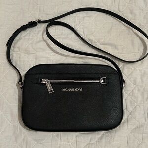 New without tags Michael Kors Jet Set Large Saffiano Leather bag